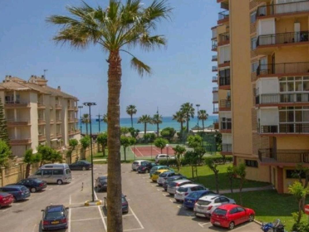 Estudio En Playamar Apartment Торемолинос Екстериор снимка